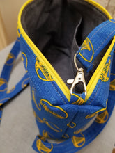 Load image into Gallery viewer, Hand made Golden State Warriors Crossbody Bag, Warriors Messenger Bag, Warriors Purse
