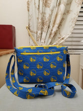 Load image into Gallery viewer, Hand made Golden State Warriors Crossbody Bag, Warriors Messenger Bag, Warriors Purse
