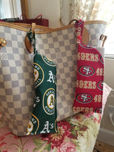 Load image into Gallery viewer, Raiders sunglasses case, Warriors sunglasses case, 49ers sunglasses case, Oakland A&#39;s sunglasses case
