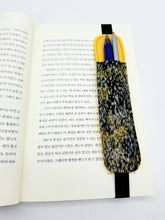 Load image into Gallery viewer, Bookmark pencil case, Bookmark pen holder, Bookmark band, Pencil case band, Fabric bookmark, Cotton bookmark
