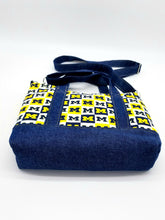 Load image into Gallery viewer, University of Michigan Bag, Wolverines Bag, University of Michigan Crossbody, Michigan bag
