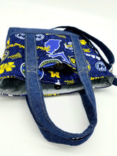 Load image into Gallery viewer, University of Michigan Bag, Wolverines Bag, University of Michigan Crossbody, Michigan bag
